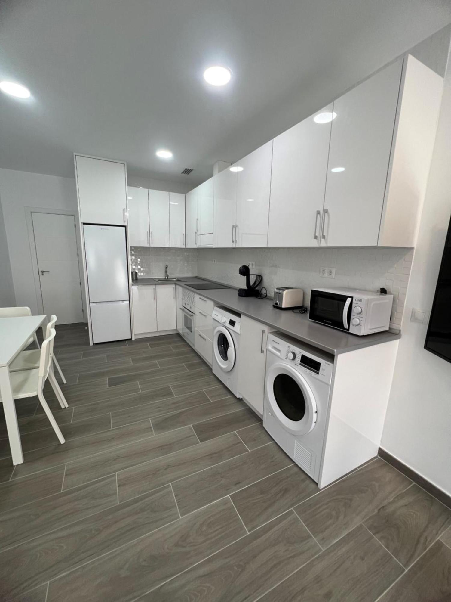 Apartamentos Montalvo Metropolis A Torremolinos Exteriör bild